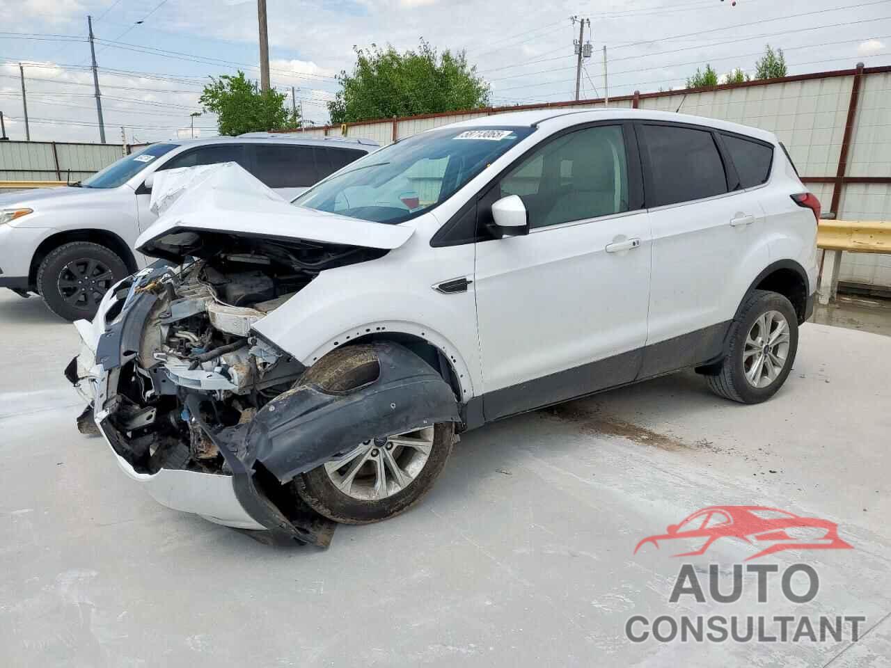 FORD ESCAPE 2019 - 1FMCU0G95KUA72714