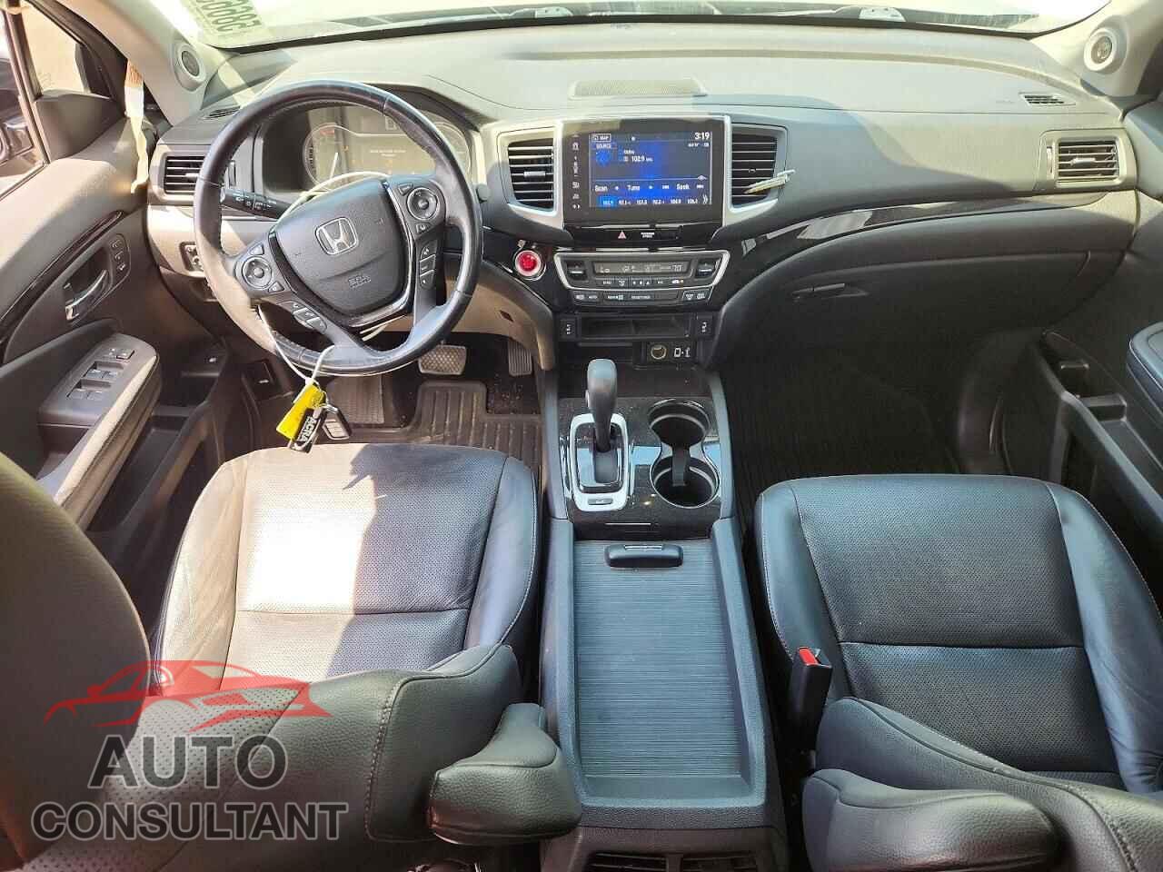HONDA RIDGELINE 2018 - 5FPYK3F73JB010616