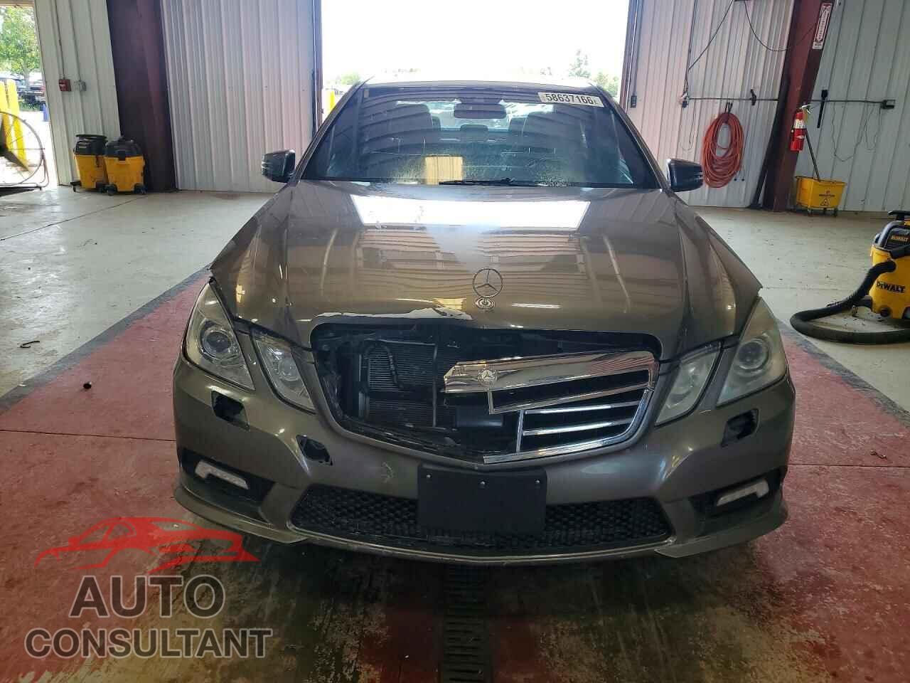 MERCEDES-BENZ E-CLASS 2010 - WDDHF8HB2AA092882