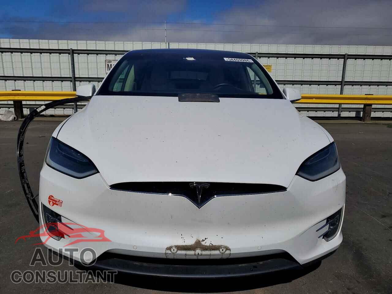 TESLA MODEL X 2017 - 5YJXCBE2XHF035119