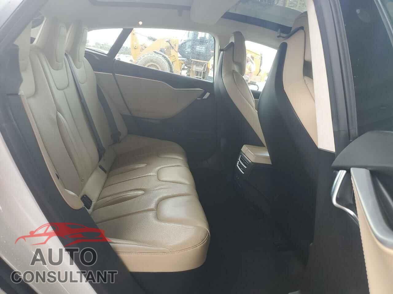 TESLA MODEL S 2017 - 5YJSA1E17HF185562