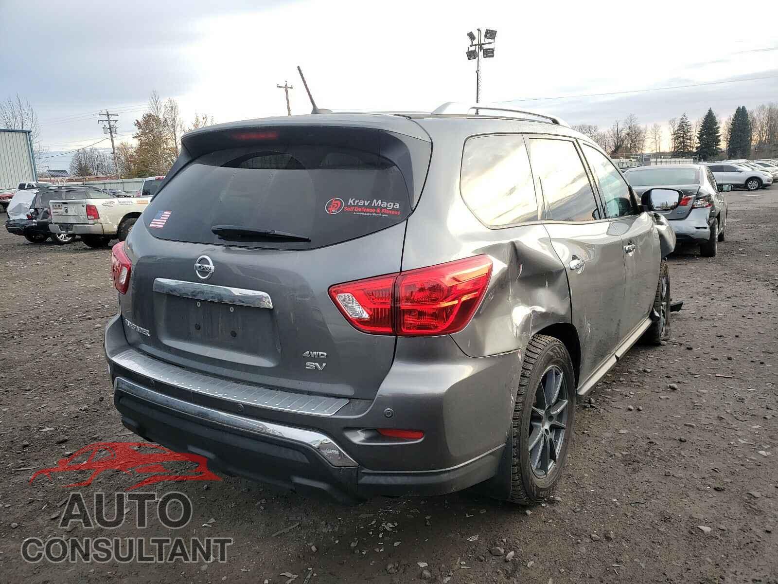 NISSAN PATHFINDER 2017 - 5N1DR2MM9HC643808