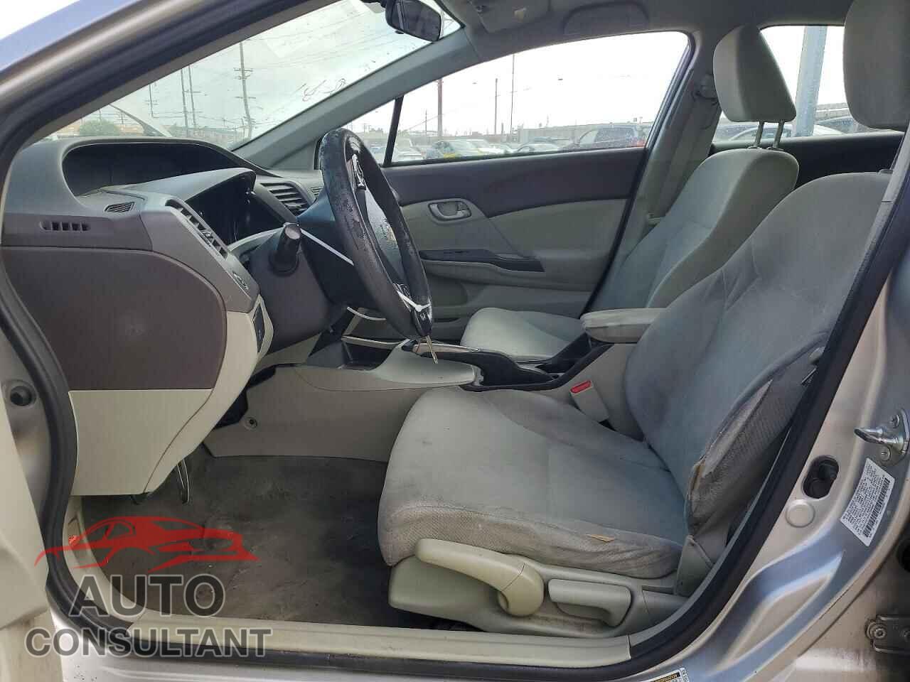 HONDA CIVIC 2012 - 2HGFB2F56CH324669