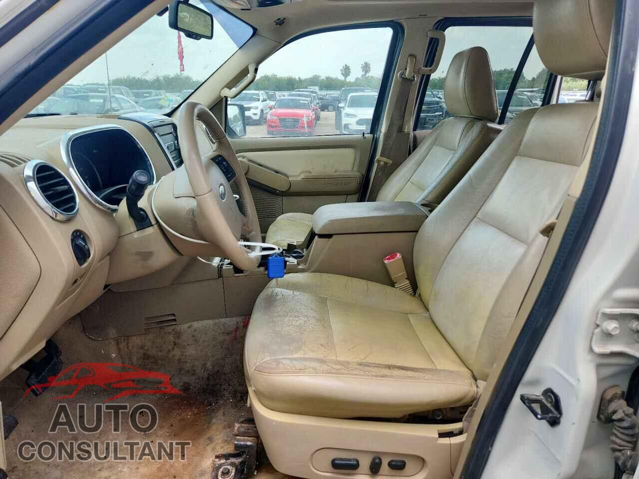 FORD EXPLORER 2010 - 1FMEU6DE4AUA03606