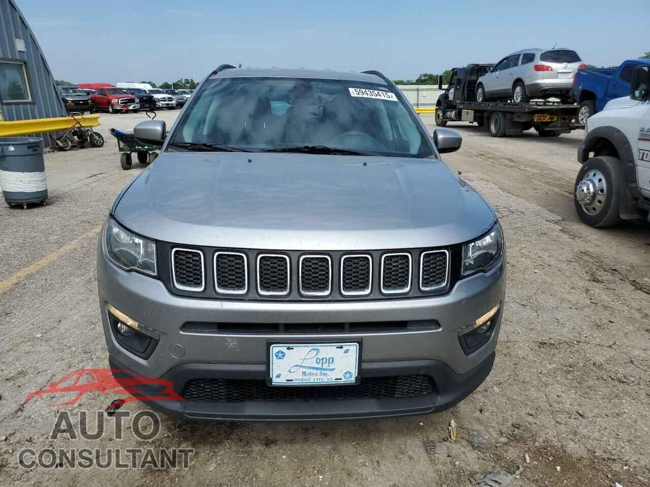 JEEP COMPASS 2017 - 3C4NJDBB8HT603012