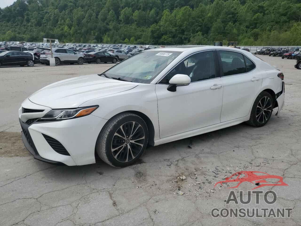 TOYOTA CAMRY 2018 - 4T1B11HK0JU534610