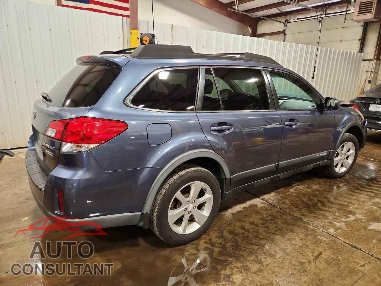 SUBARU OUTBACK 2013 - 4S4BRBGC8D3298100