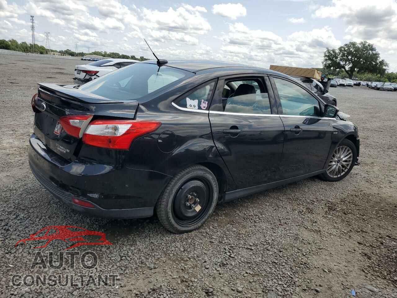 FORD FOCUS 2014 - 1FADP3J29EL240450