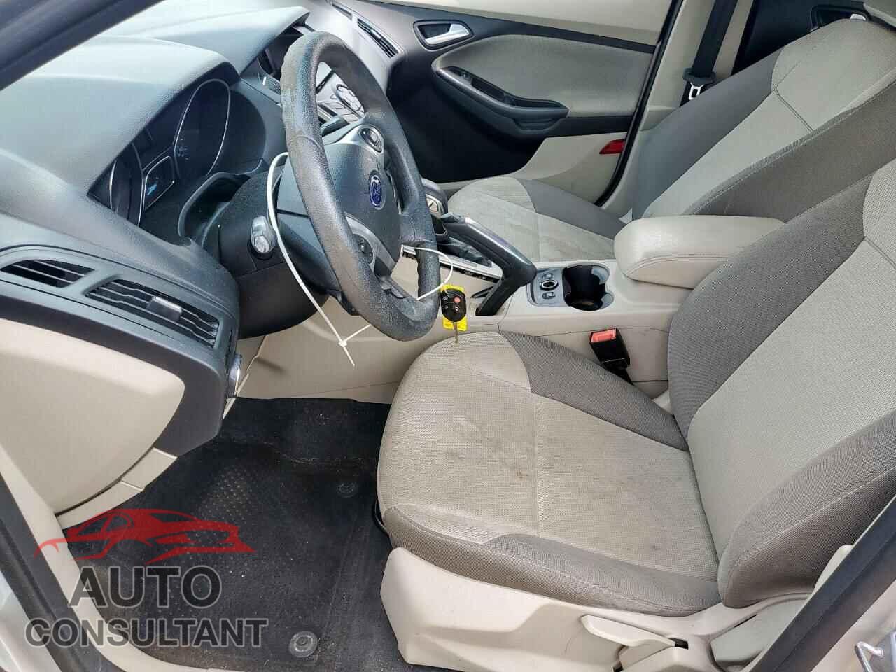FORD FOCUS 2014 - 1FADP3F2XEL175472