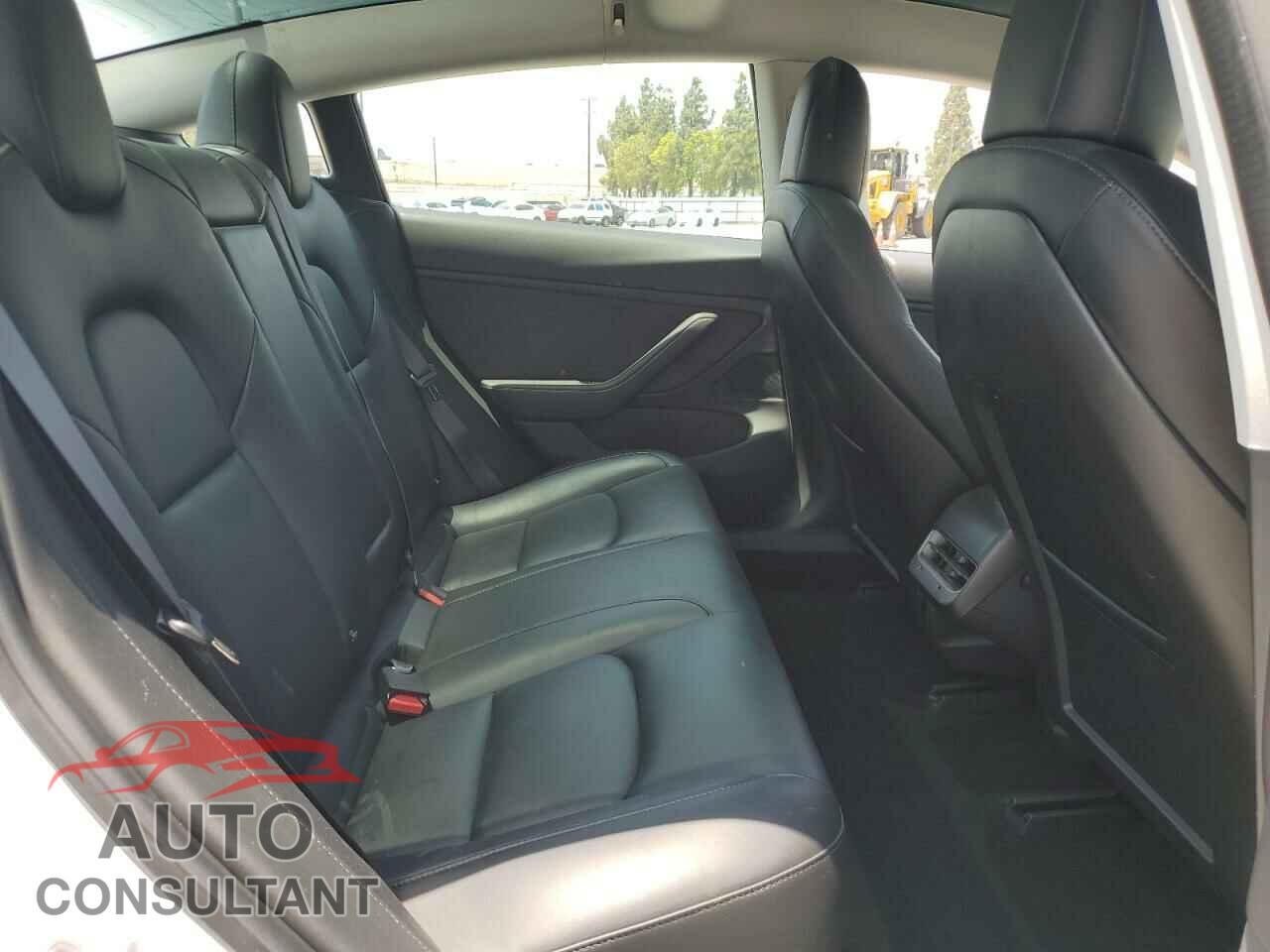 TESLA MODEL 3 2018 - 5YJ3E1EA5JF076838