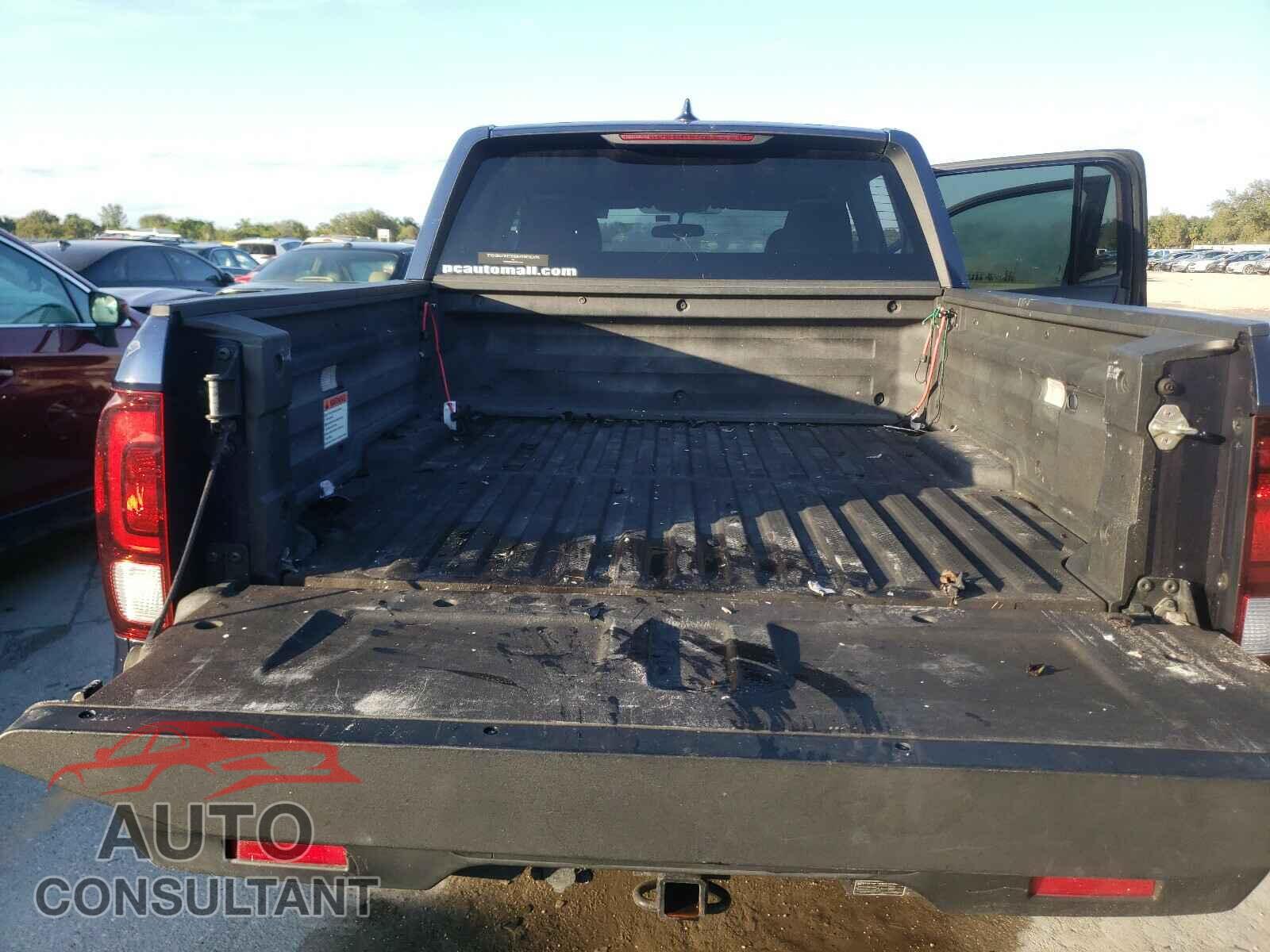 HONDA RIDGELINE 2017 - 5FPYK3F41HB016348