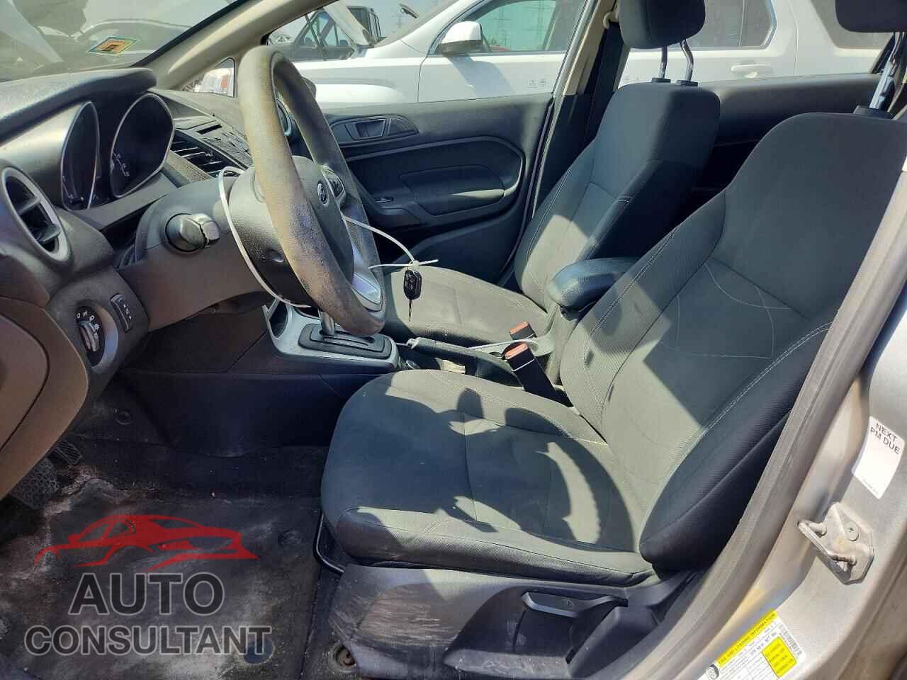 FORD FIESTA 2018 - 3FADP4EJ2JM122112