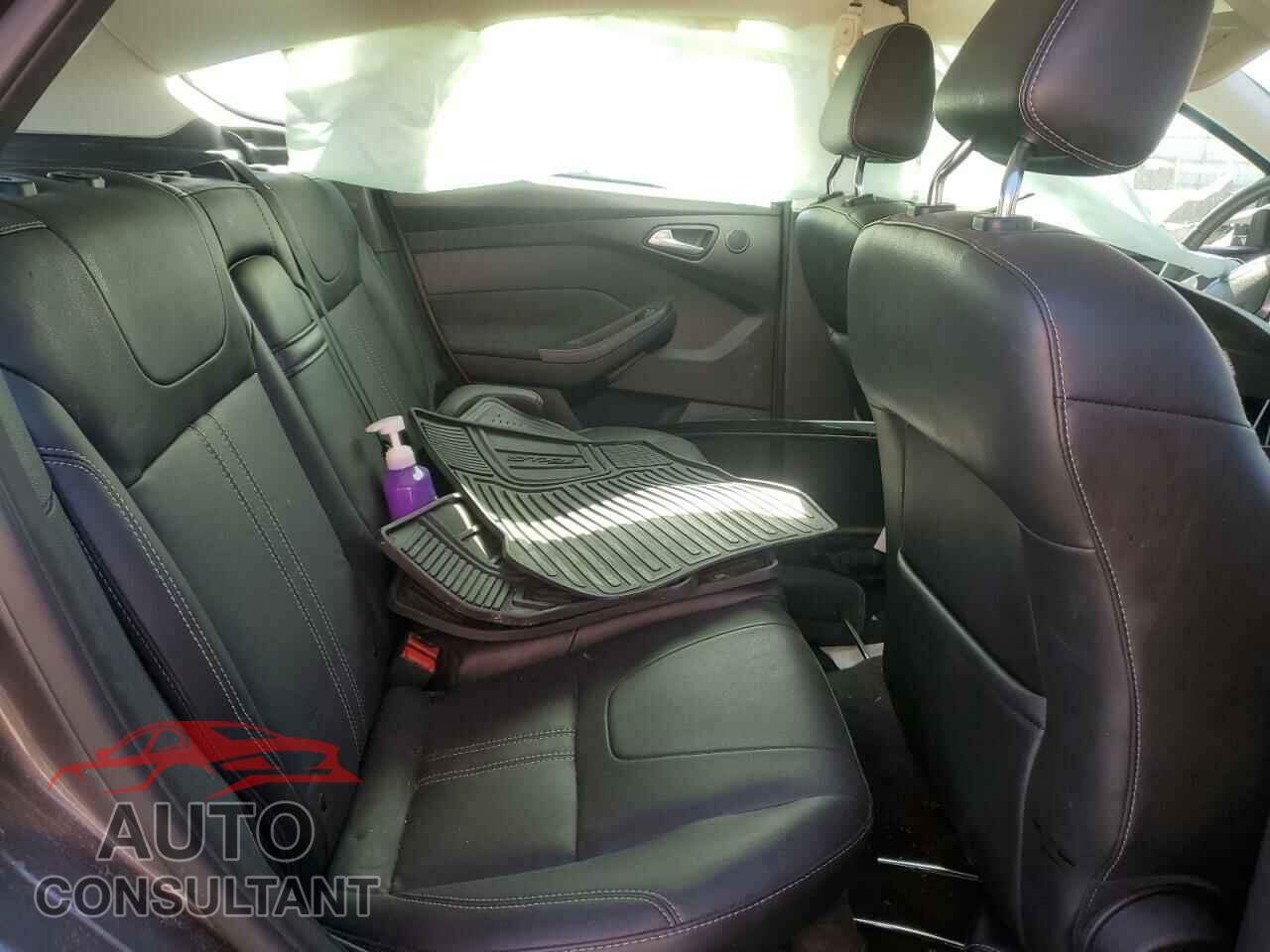 FORD FOCUS 2012 - 1FAHP3N29CL349614