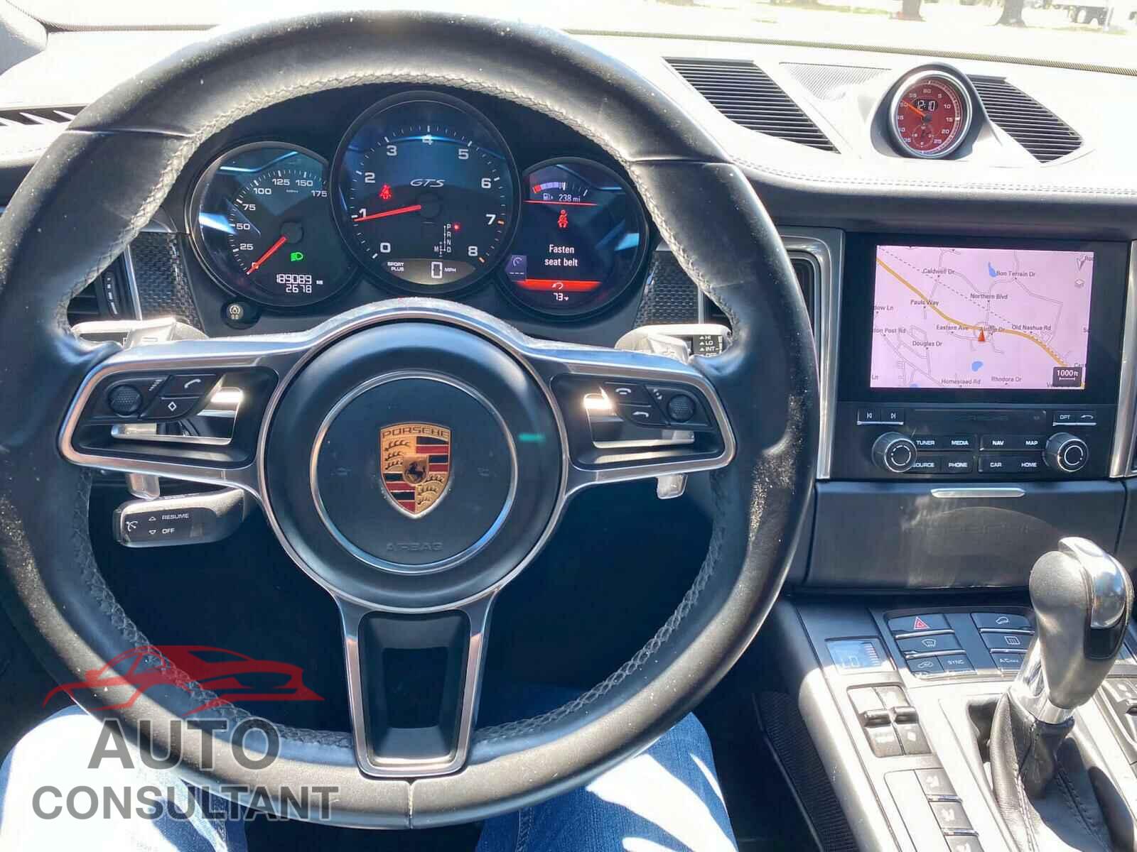 PORSCHE MACAN 2018 - WP1AG2A55JLB60492