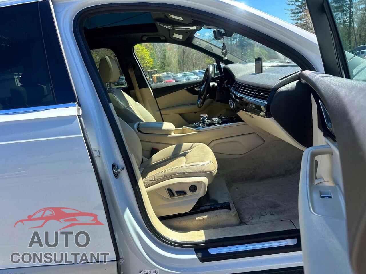 AUDI Q7 2017 - WA1VAAF78HD035509