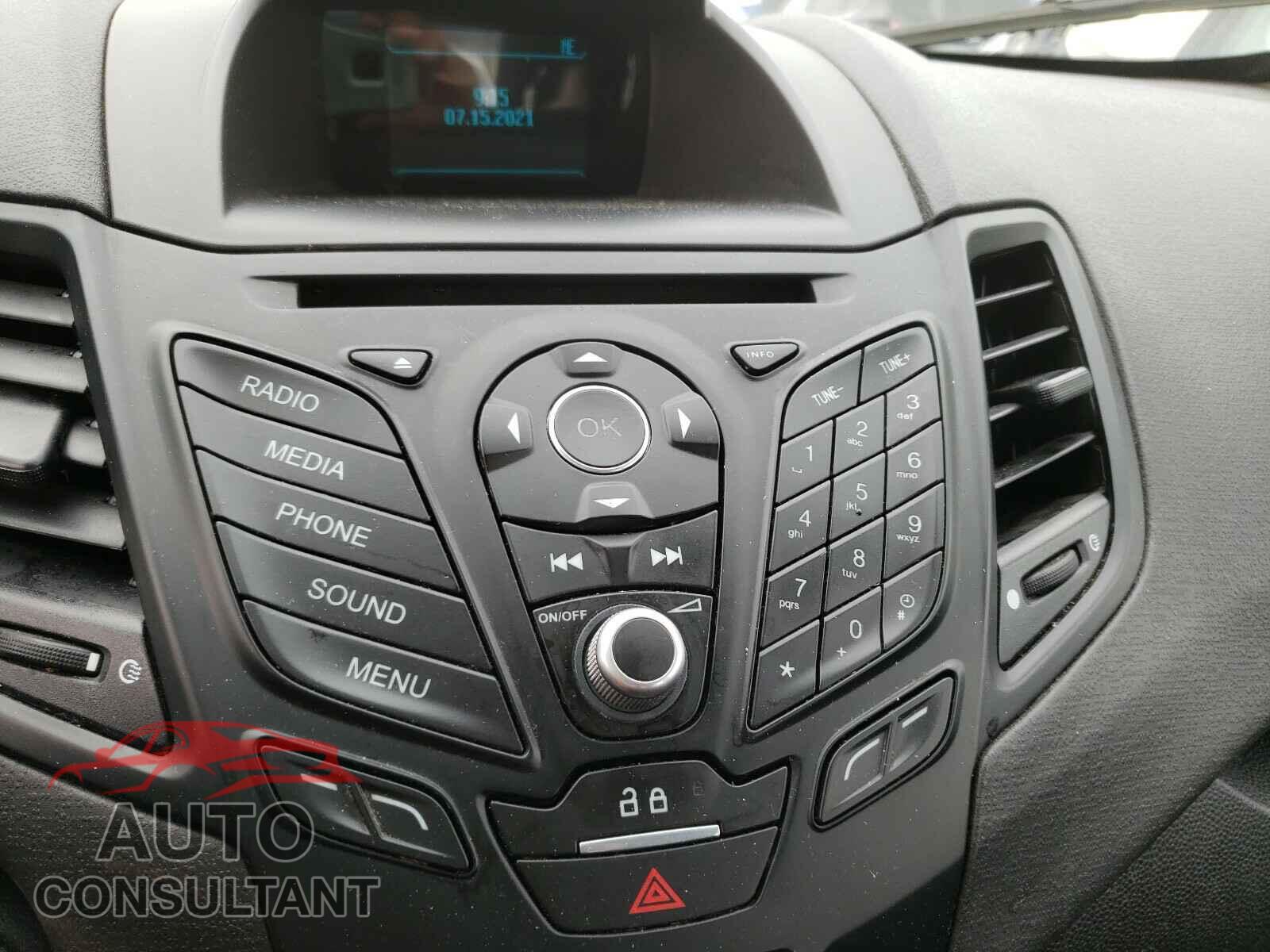 FORD FIESTA 2017 - 3FADP4EJ2HM119544