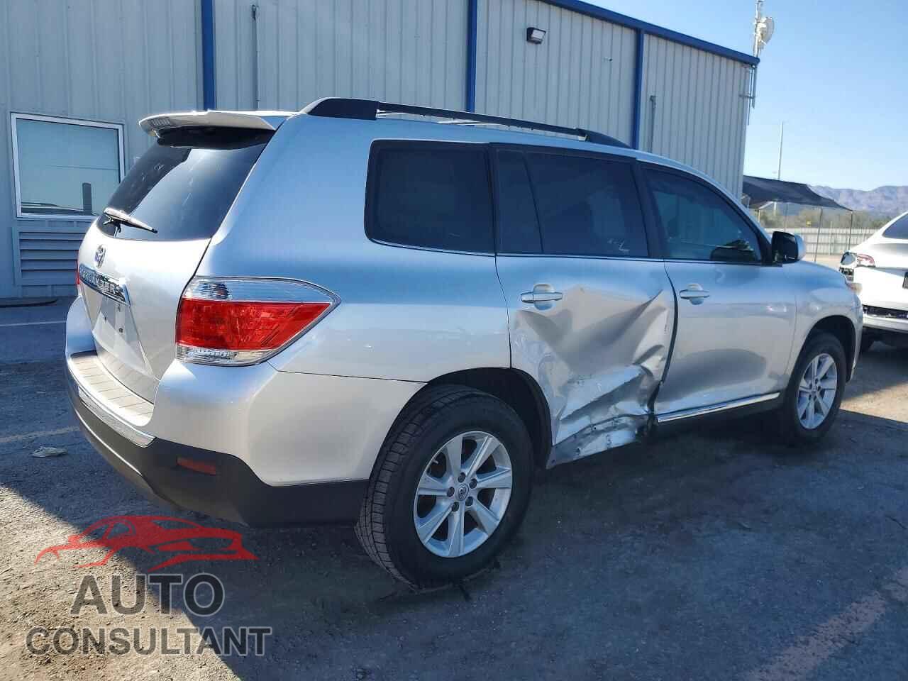 TOYOTA HIGHLANDER 2013 - 5TDZK3EH8DS132055