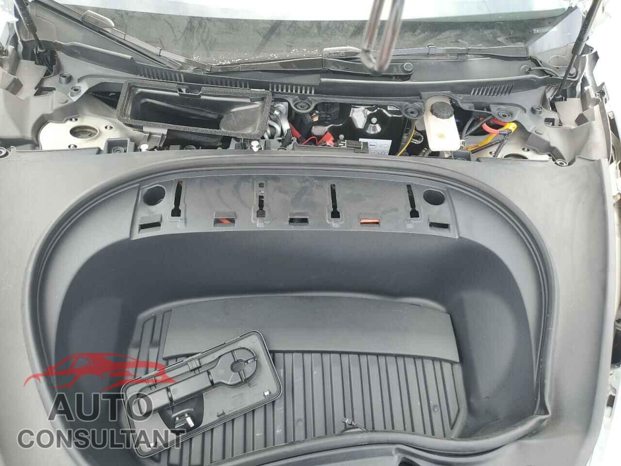 TESLA MODEL 3 2024 - 5YJ3E1EA6RF822676