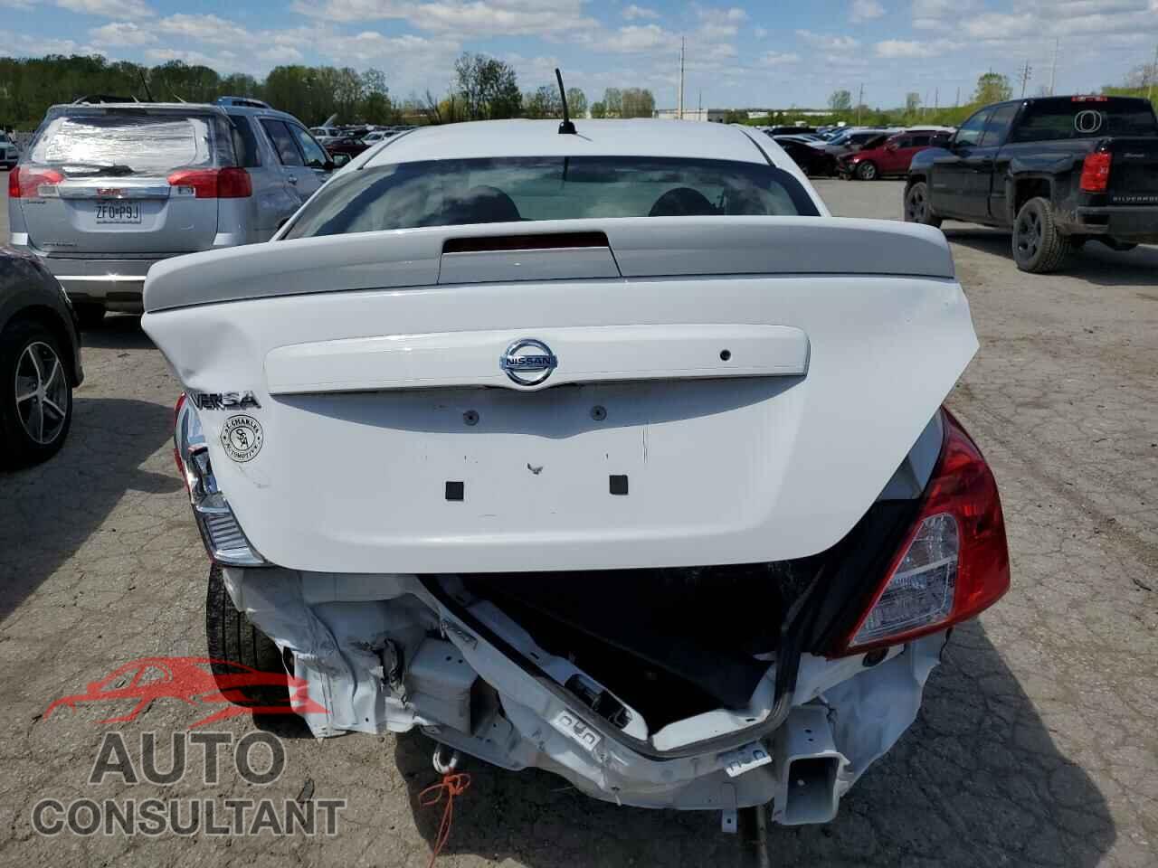 NISSAN VERSA 2017 - 3N1CN7AP3HL856218