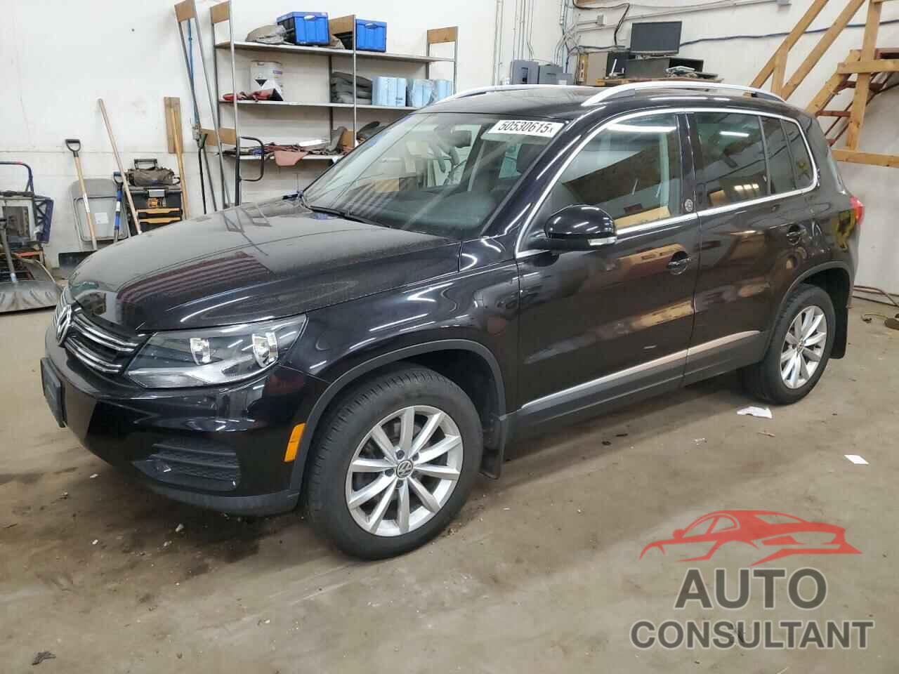 VOLKSWAGEN TIGUAN 2017 - WVGSV7AX7HW505388