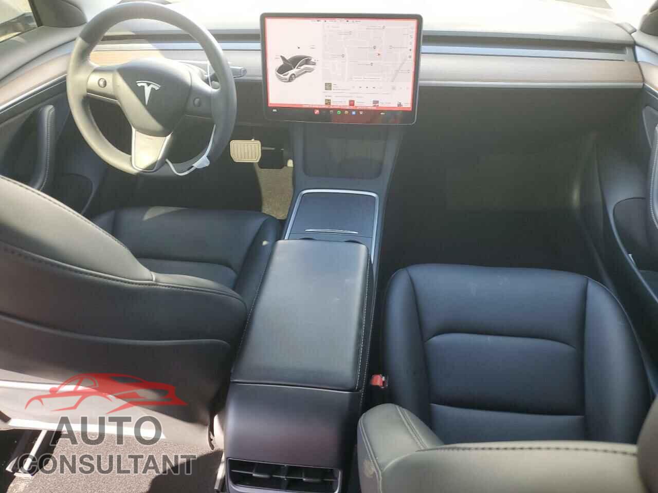 TESLA MODEL 3 2021 - 5YJ3E1EA0MF029933