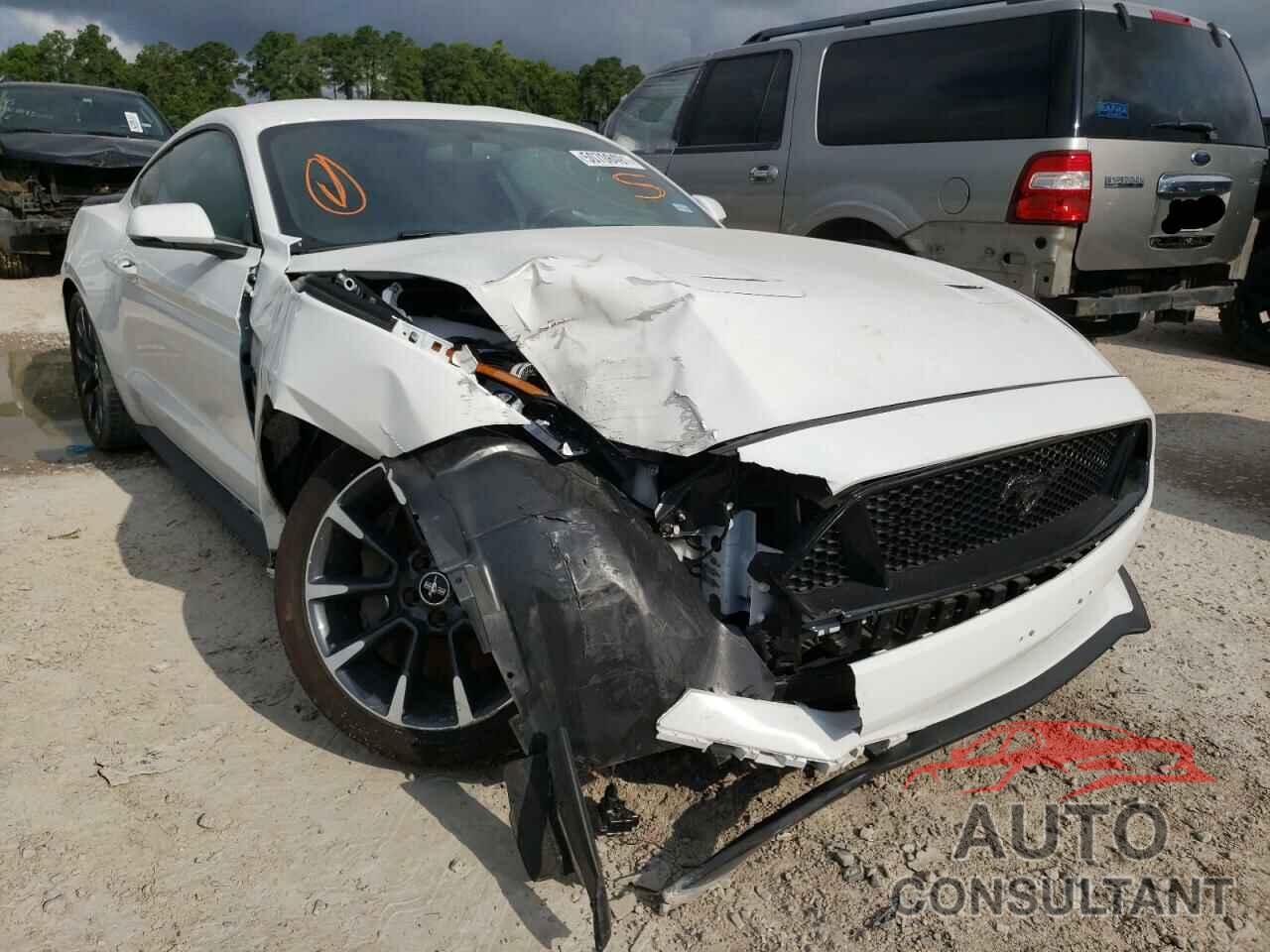 FORD MUSTANG 2018 - 1FA6P8CF9J5110818