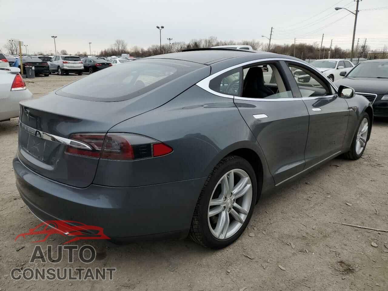 TESLA MODEL S 2013 - 5YJSA1CG7DFP03882