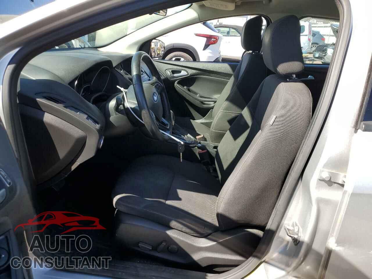 FORD FOCUS 2016 - 1FADP3K23GL354834