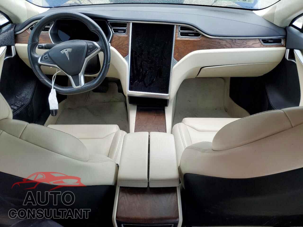 TESLA MODEL S 2017 - 5YJSA1E27HF221484