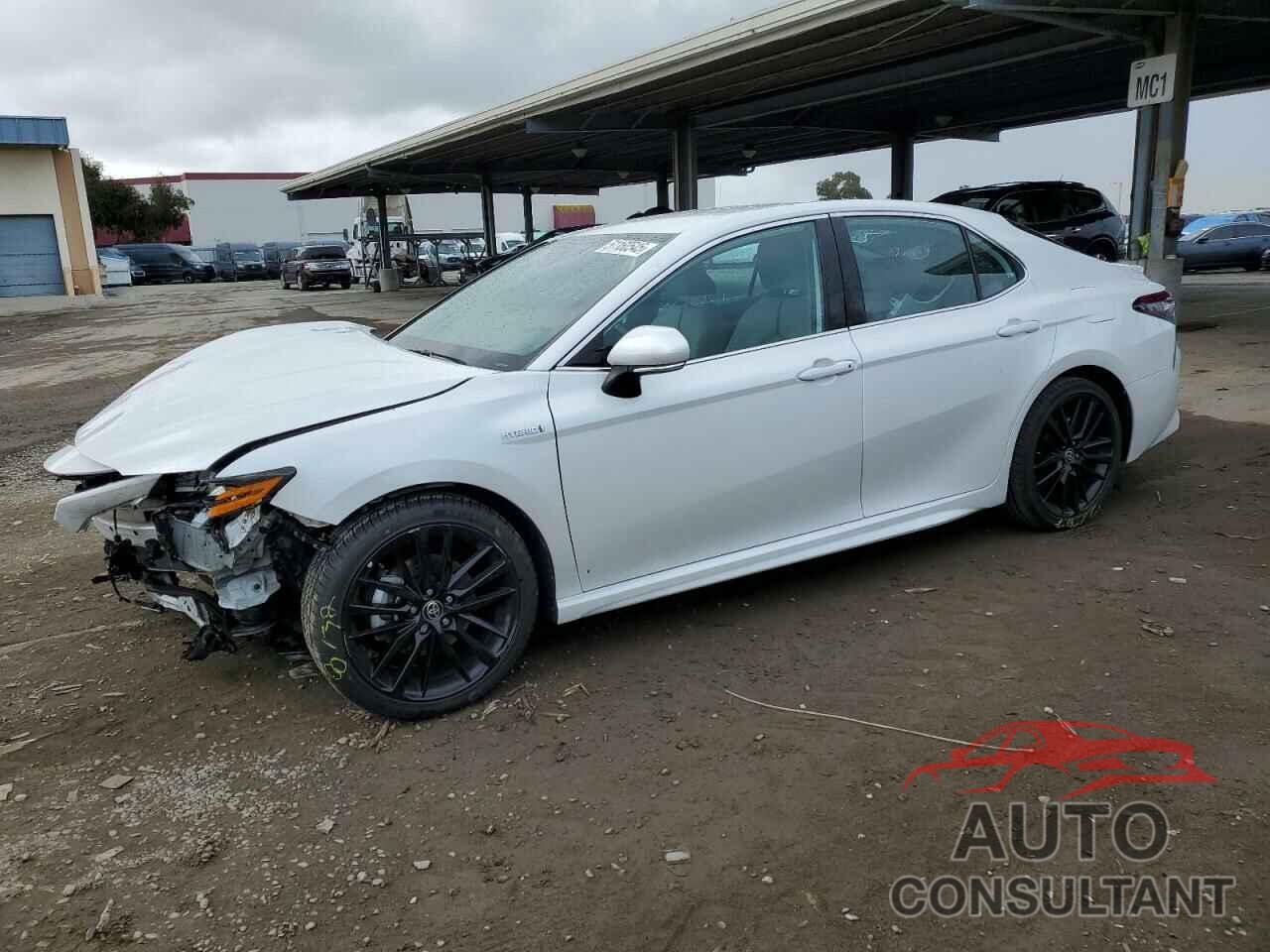 TOYOTA CAMRY 2021 - 4T1K31AK4MU022485