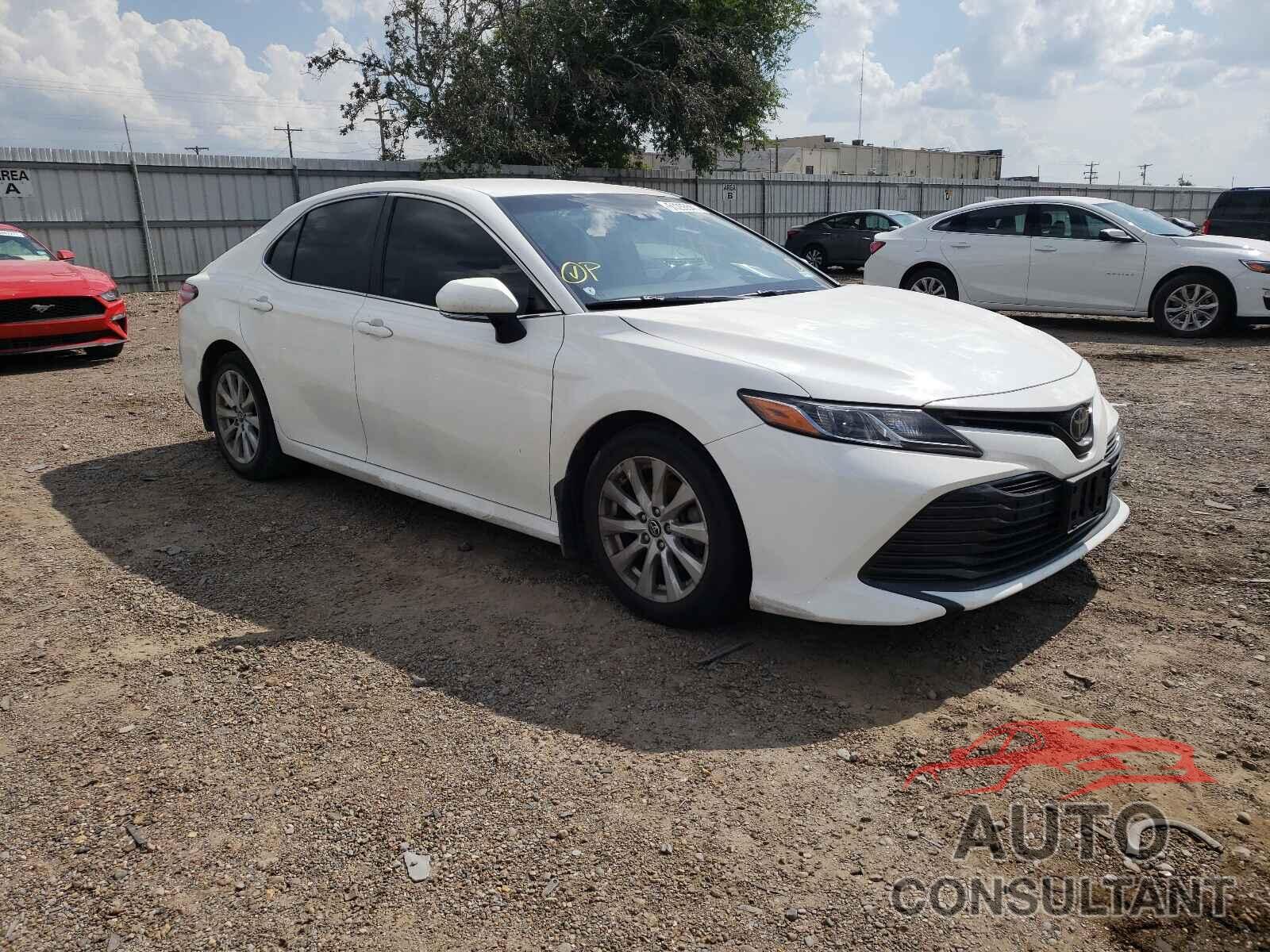 TOYOTA CAMRY 2018 - JTNB11HK4J3047240
