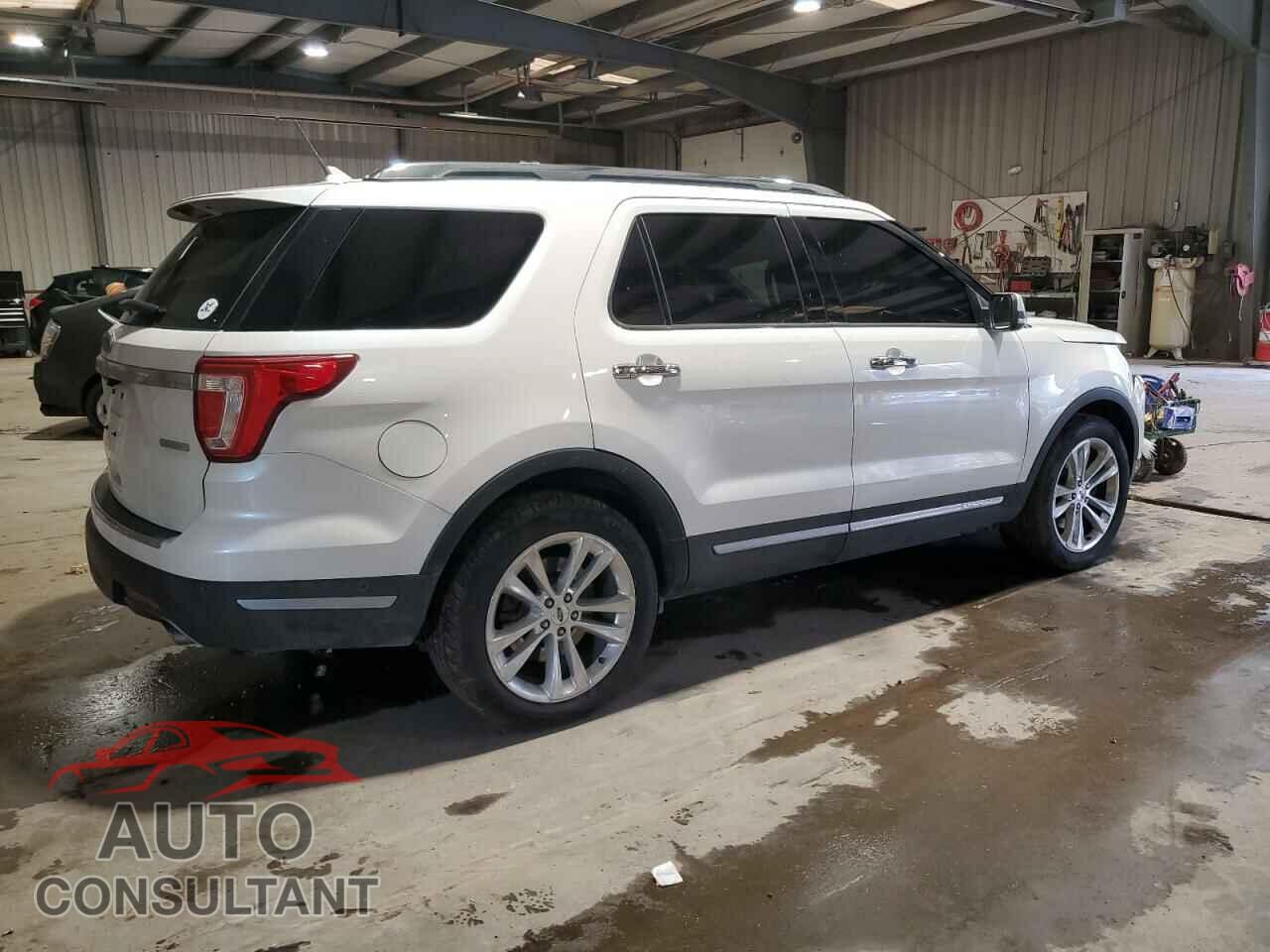FORD EXPLORER 2018 - 1FM5K7FHXJGB63376
