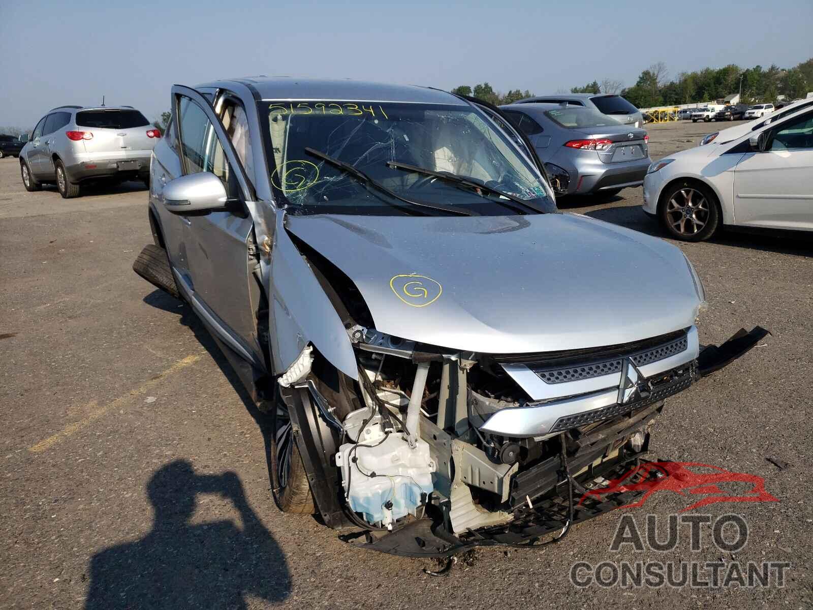 MITSUBISHI OUTLANDER 2019 - JA4AZ3A30KZ042892