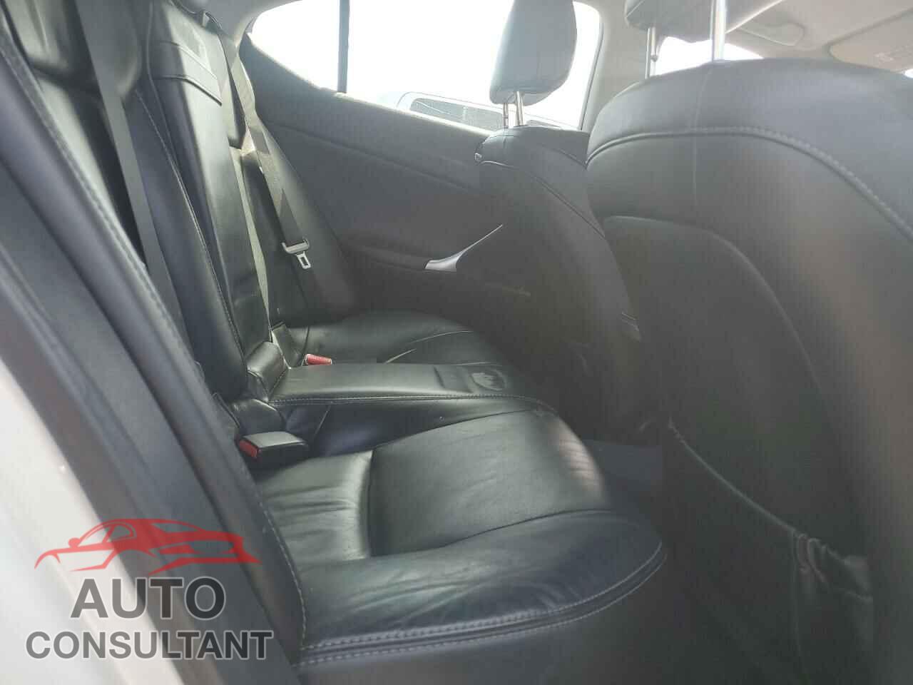 LEXUS IS 2010 - JTHCF5C24A5043202