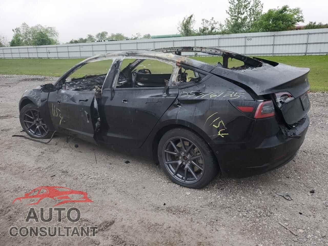 TESLA MODEL 3 2021 - 5YJ3E1EA0MF871154
