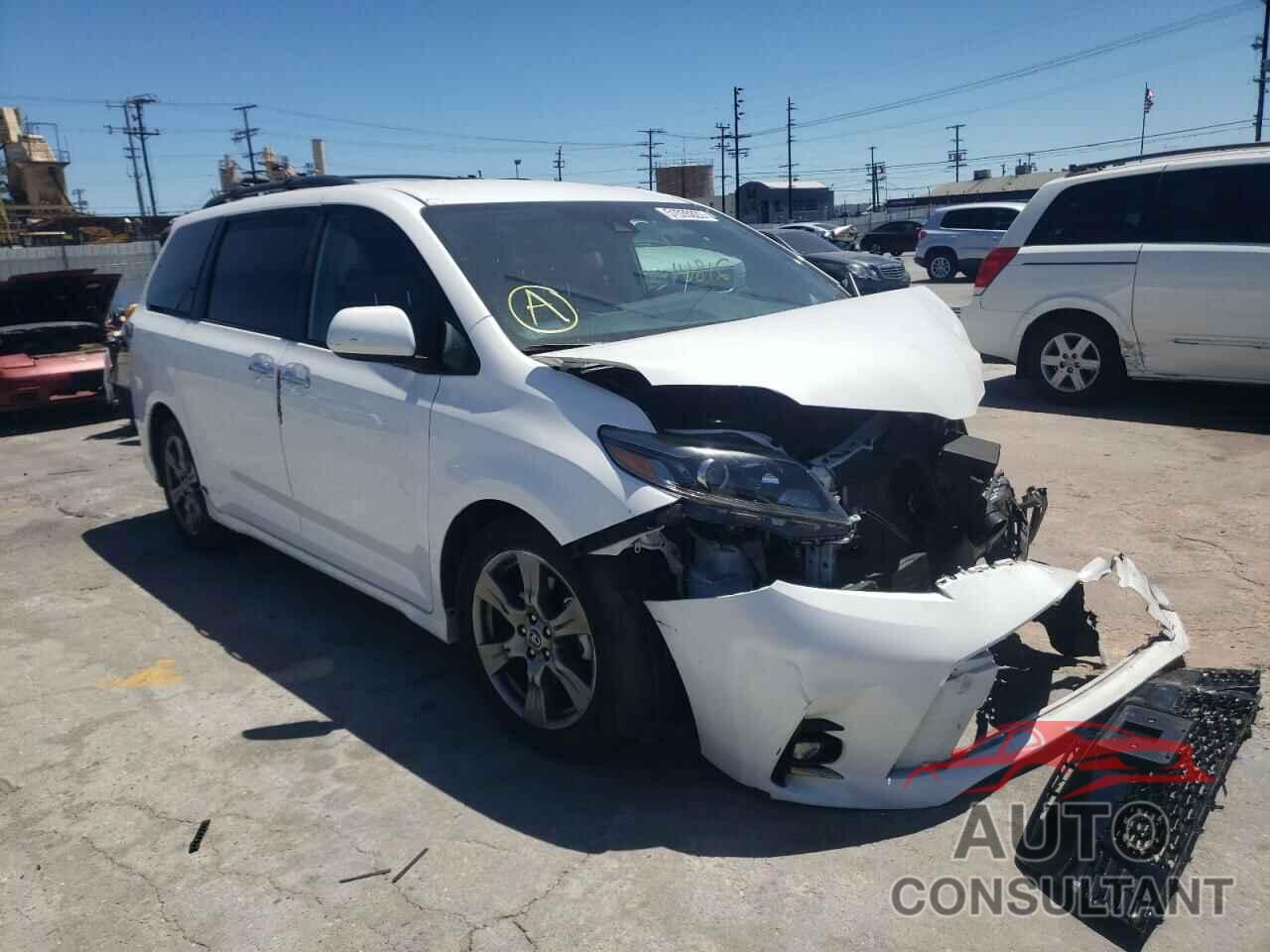 TOYOTA SIENNA 2019 - 5TDXZ3DC6KS980702