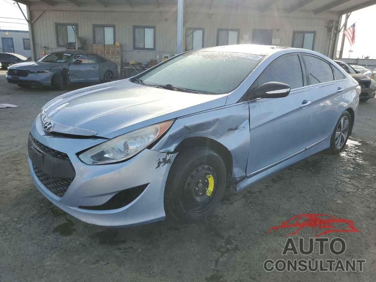 HYUNDAI SONATA 2012 - KMHEC4A44CA024902