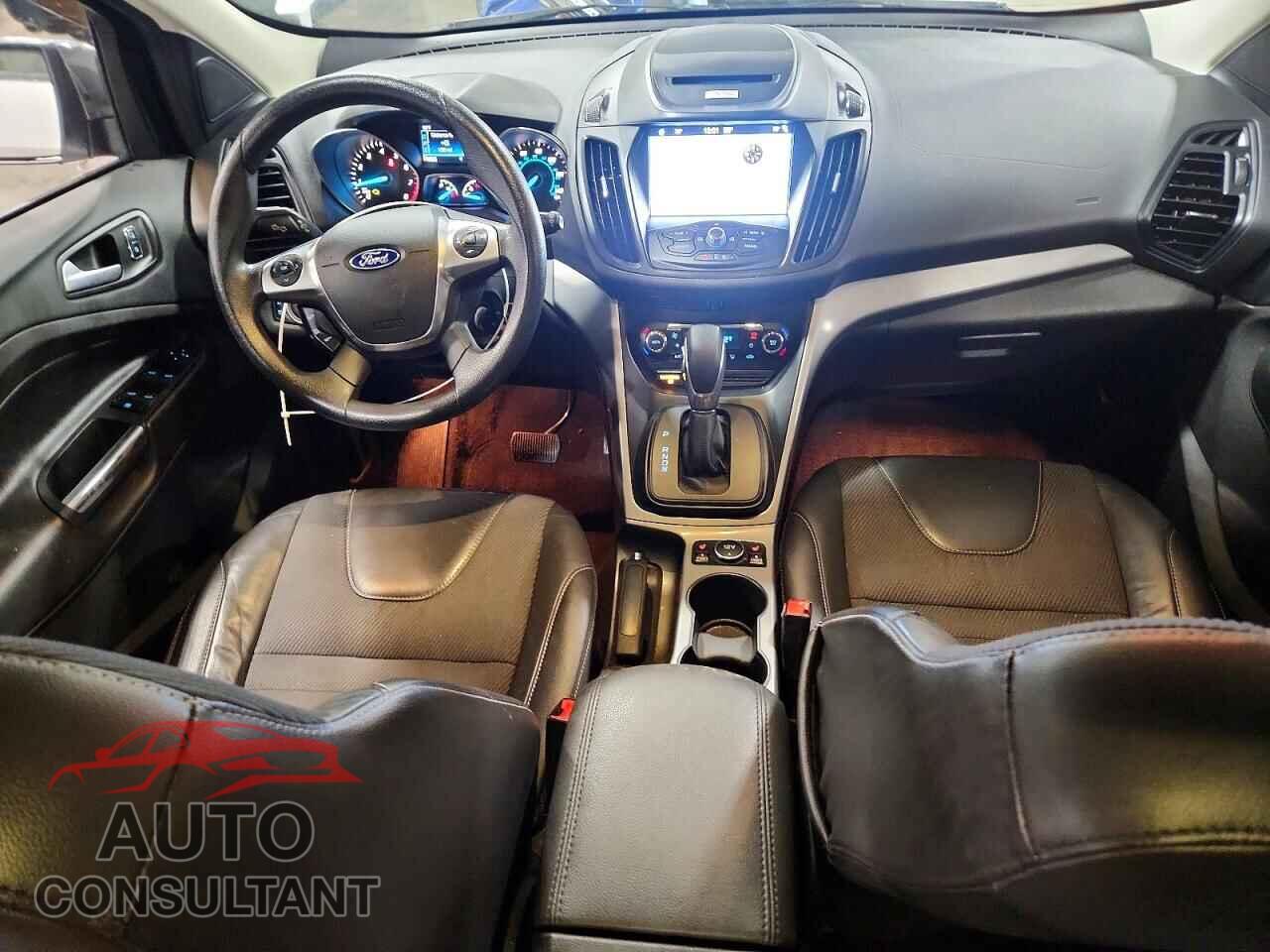 FORD ESCAPE 2016 - 1FMCU9G99GUC02537