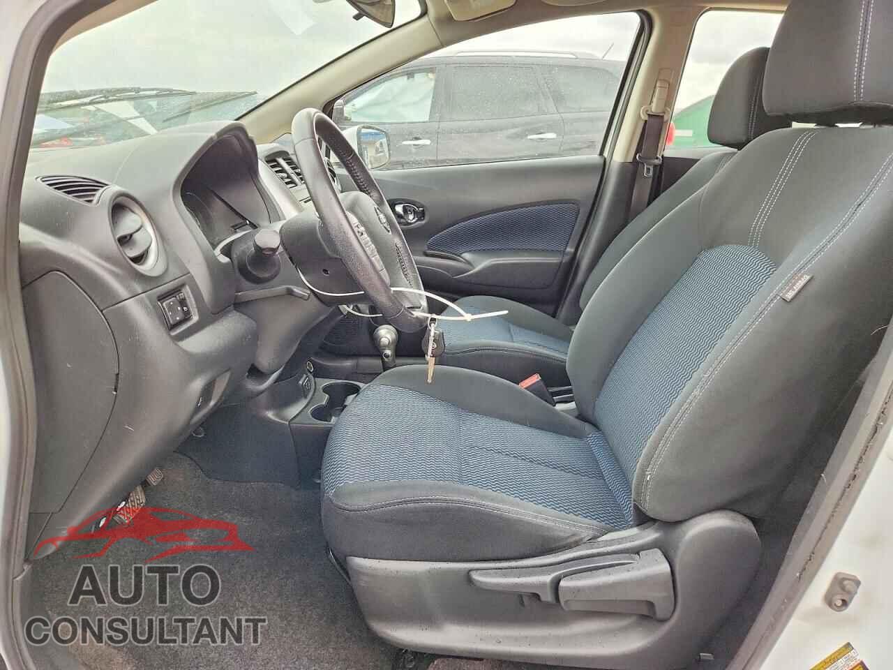 NISSAN VERSA 2019 - 3N1CE2CP3KL363758