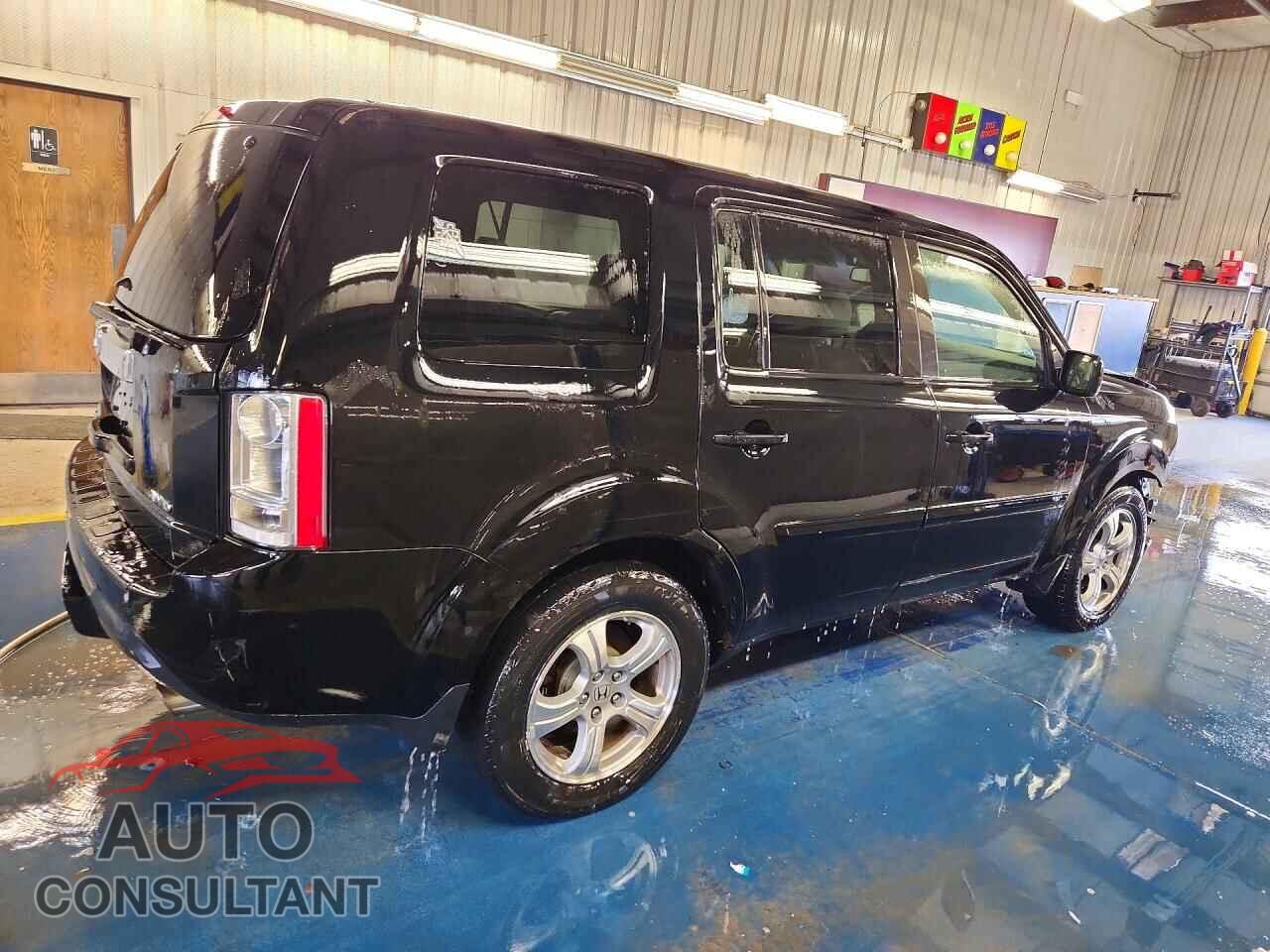 HONDA PILOT 2014 - 5FNYF4H50EB035641