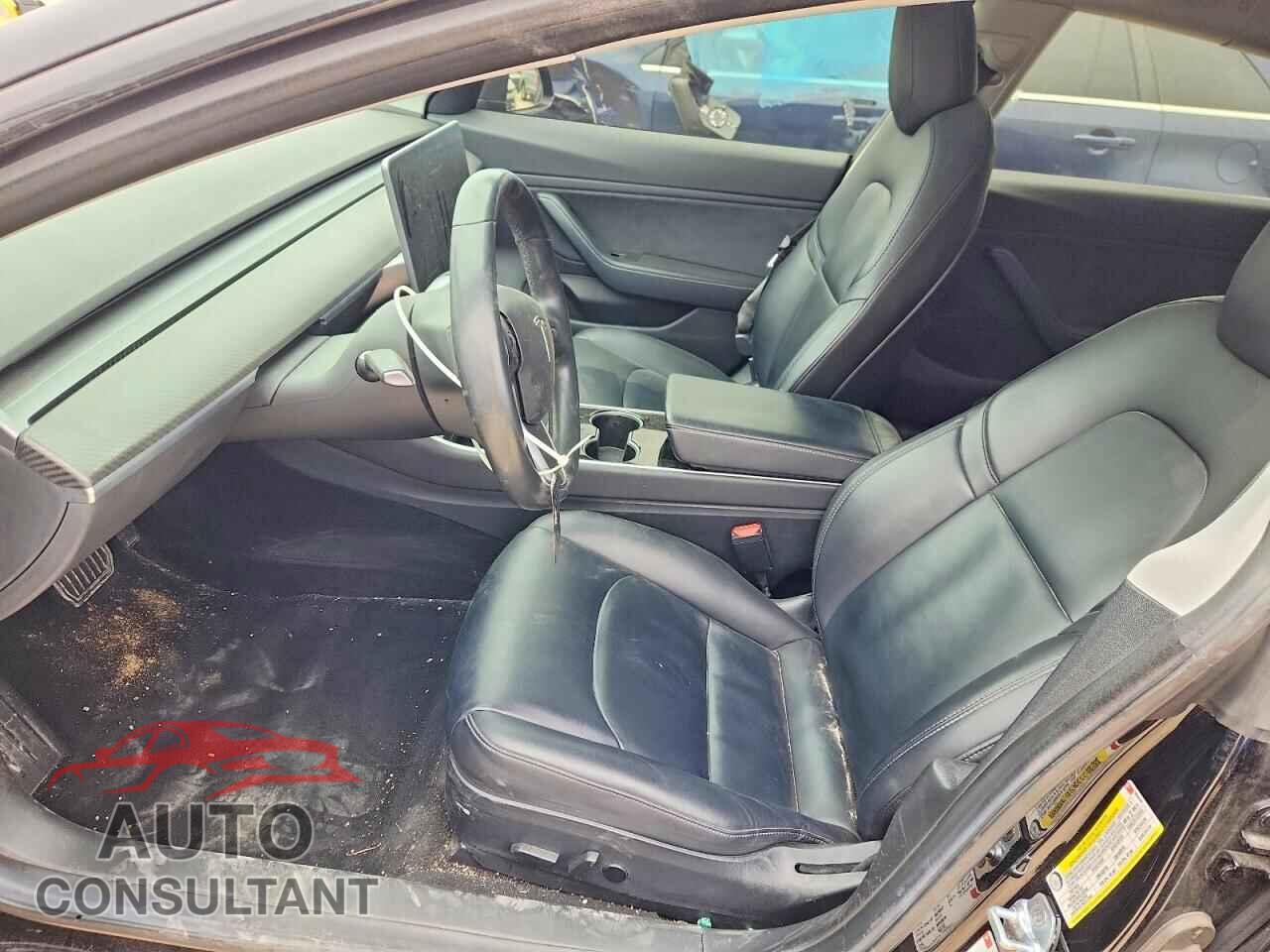 TESLA MODEL 3 2018 - 5YJ3E1EA0JF004929