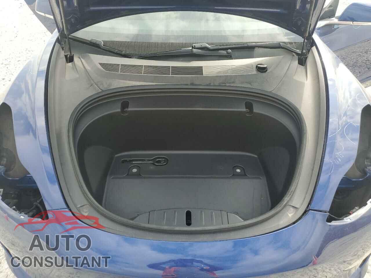 TESLA MODEL 3 2020 - 5YJ3E1EA3LF658472