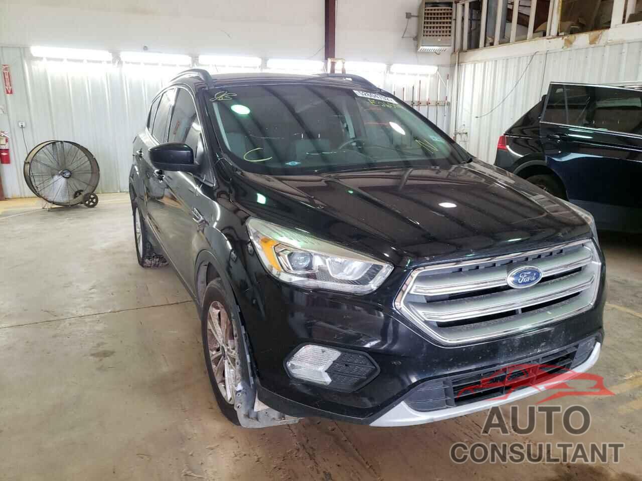 FORD ESCAPE 2017 - 1FMCU0GD5HUE26566