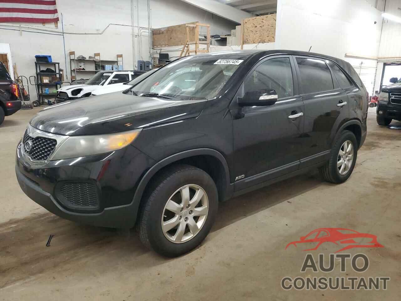 KIA SORENTO 2011 - 5XYKTCA16BG155335