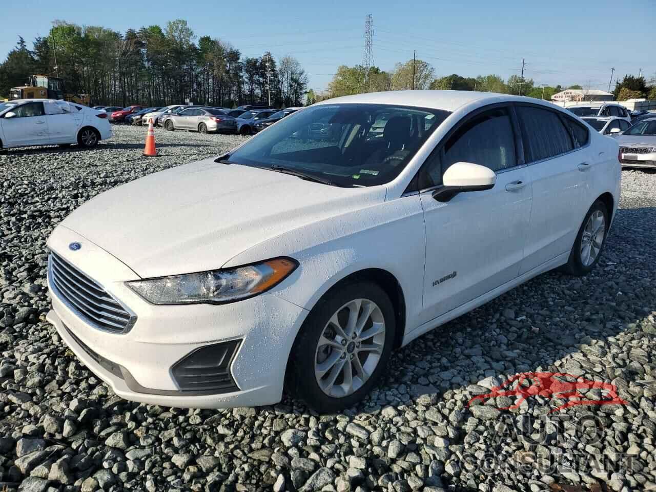 FORD FUSION 2019 - 3FA6P0LU4KR139982