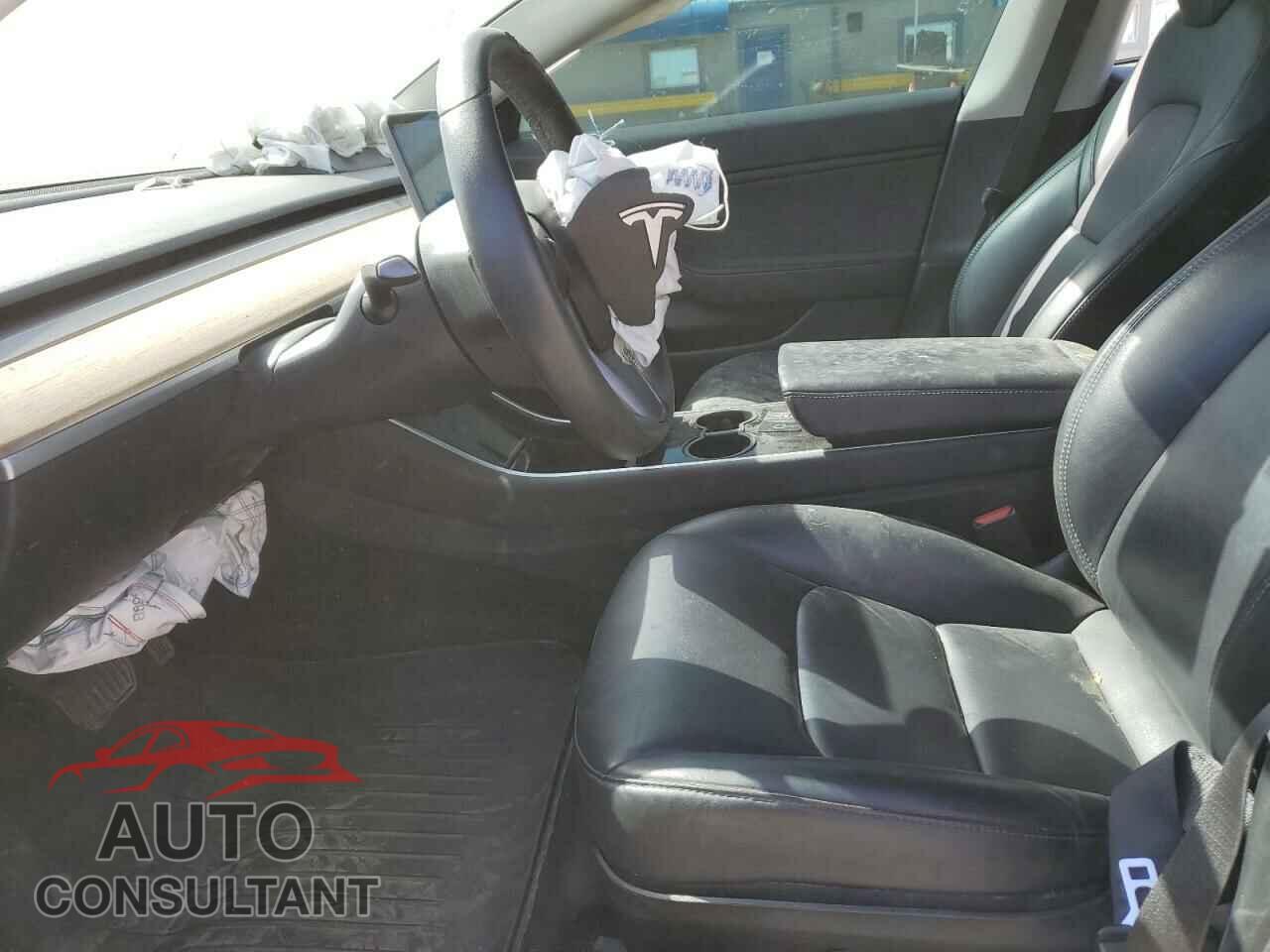 TESLA MODEL 3 2019 - 5YJ3E1EA7KF484596