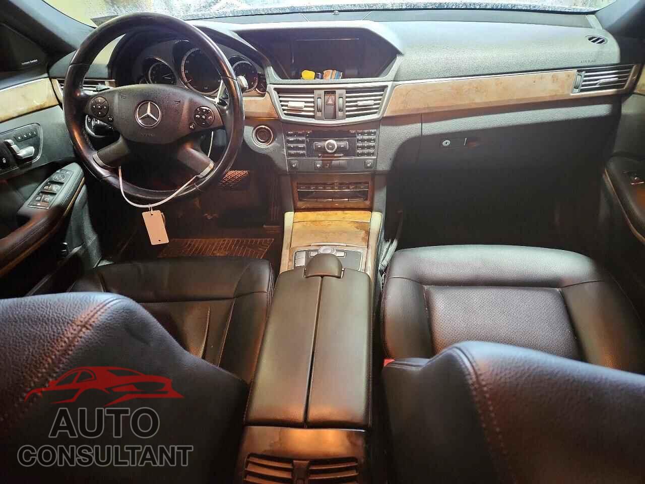 MERCEDES-BENZ E-CLASS 2011 - WDDHF8HB2BA425499