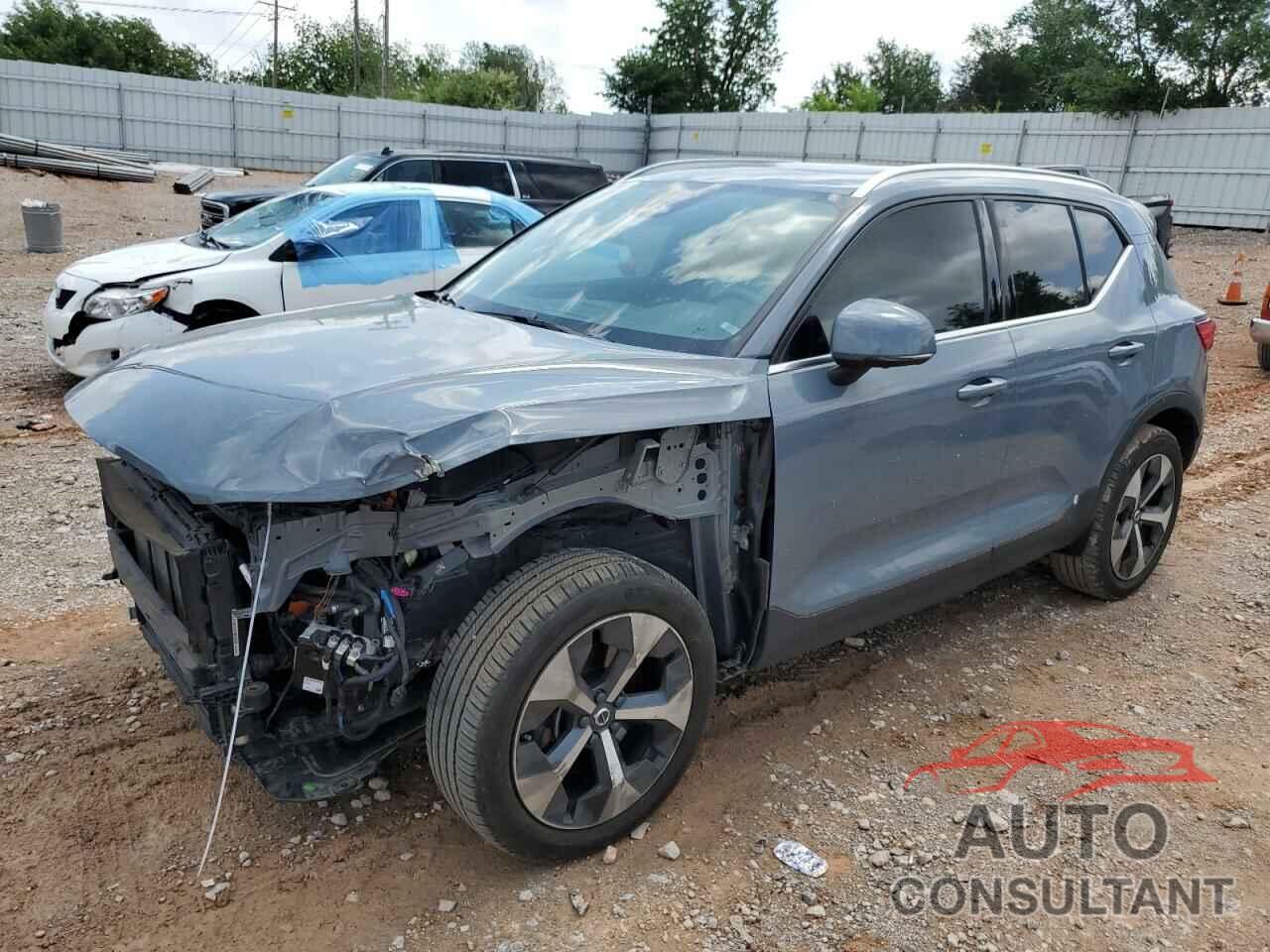 VOLVO XC40 PLUS 2023 - YV4L12UNXP2928311