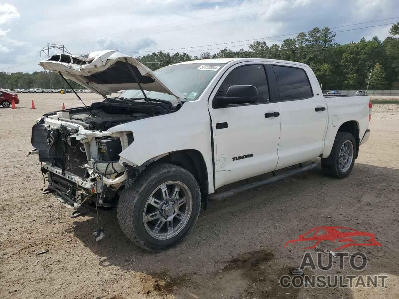 TOYOTA TUNDRA 2018 - 5TFDW5F19JX683516