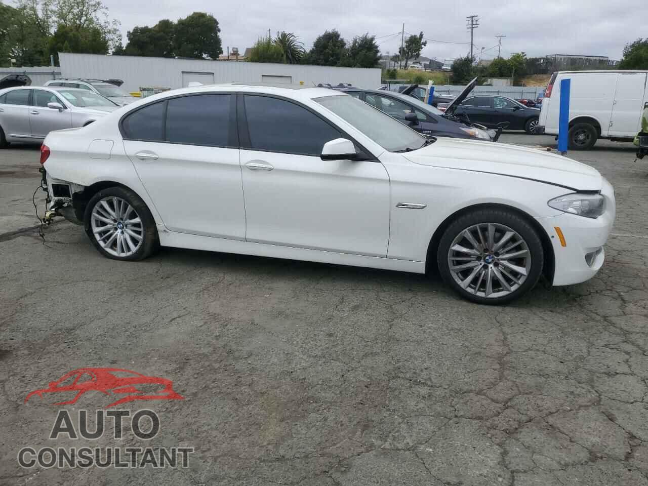 BMW 5 SERIES 2011 - WBAFR9C56BC618062